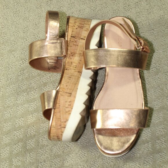Madden Girl Shoes - Madden Girl Sugarr Women's Size 7M Pink Sparkle Platform Sandals